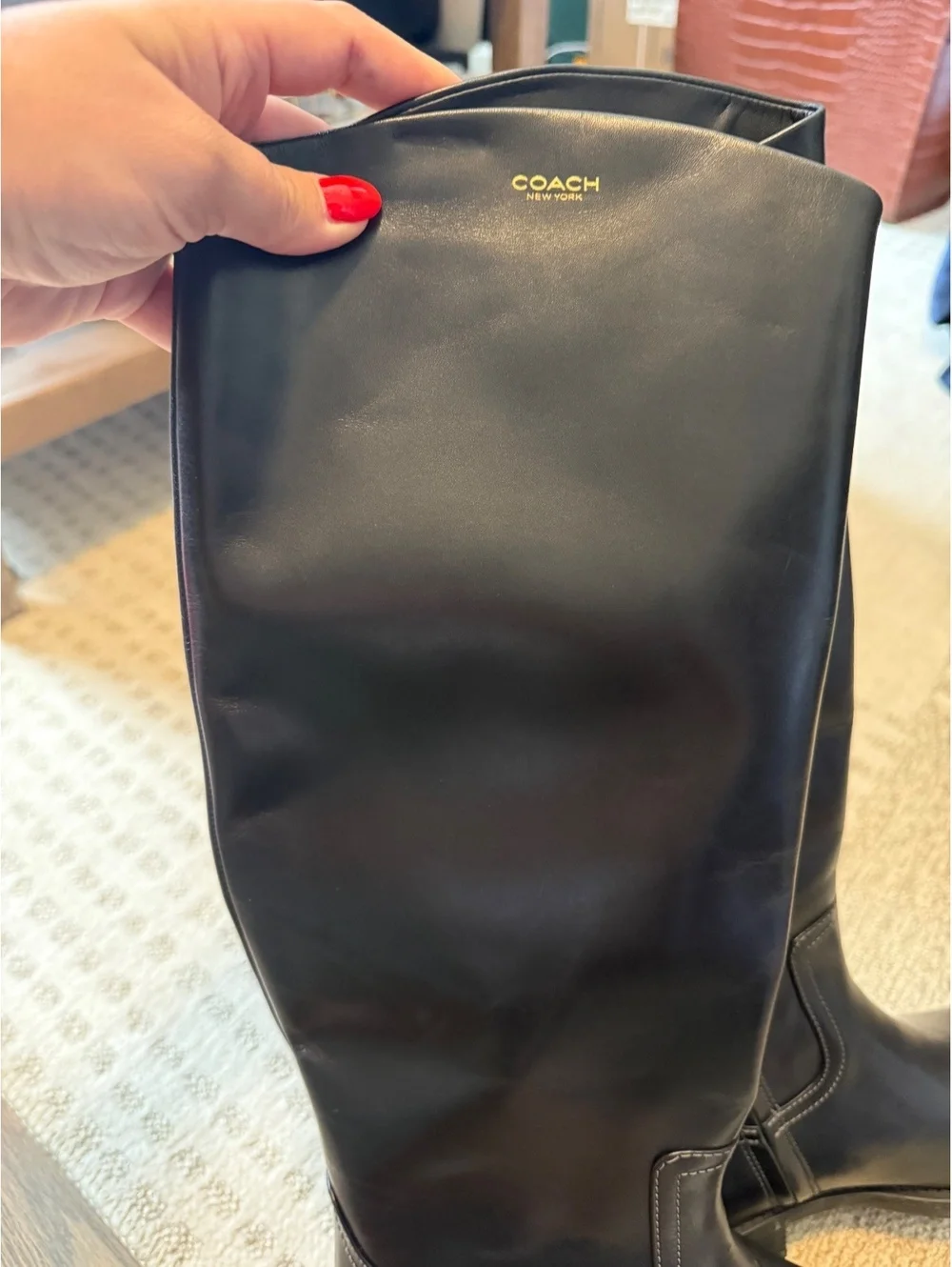 Coach offering zipper